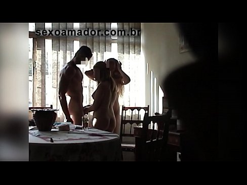 ❤️ געשלעכט פרענדז פאַרבעטן אַ ריז מענטש און אַ דרייסאַם מיט אים אַנאַל ווידעא ביי אונדז ❤