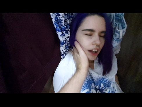 ❤️ געפונען מיין שוועסטער אין די שאַפע און געהאָלפֿן איר קומען אַנאַל ווידעא ביי אונדז ❤